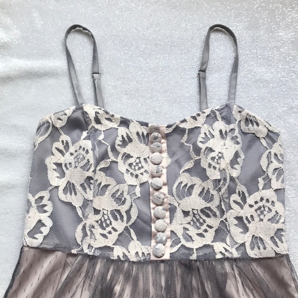 Gorgeous cream & taupe C. Luce mini dress - Picture 2 of 4